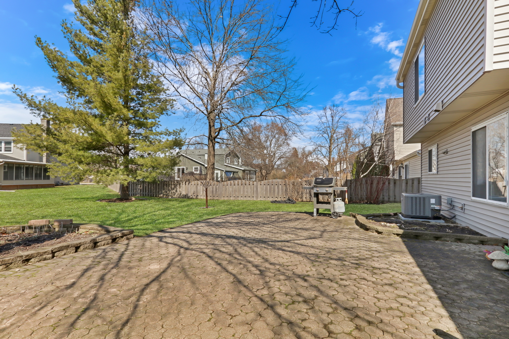 1388 Huntington Drive, Mundelein, IL 60060