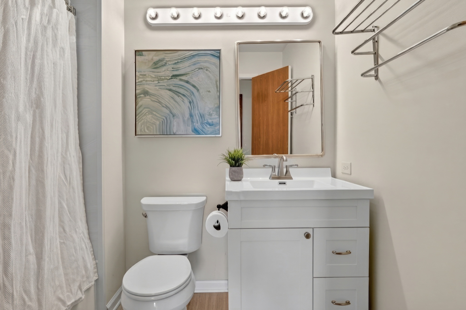 1388 Huntington Drive, Mundelein, IL 60060