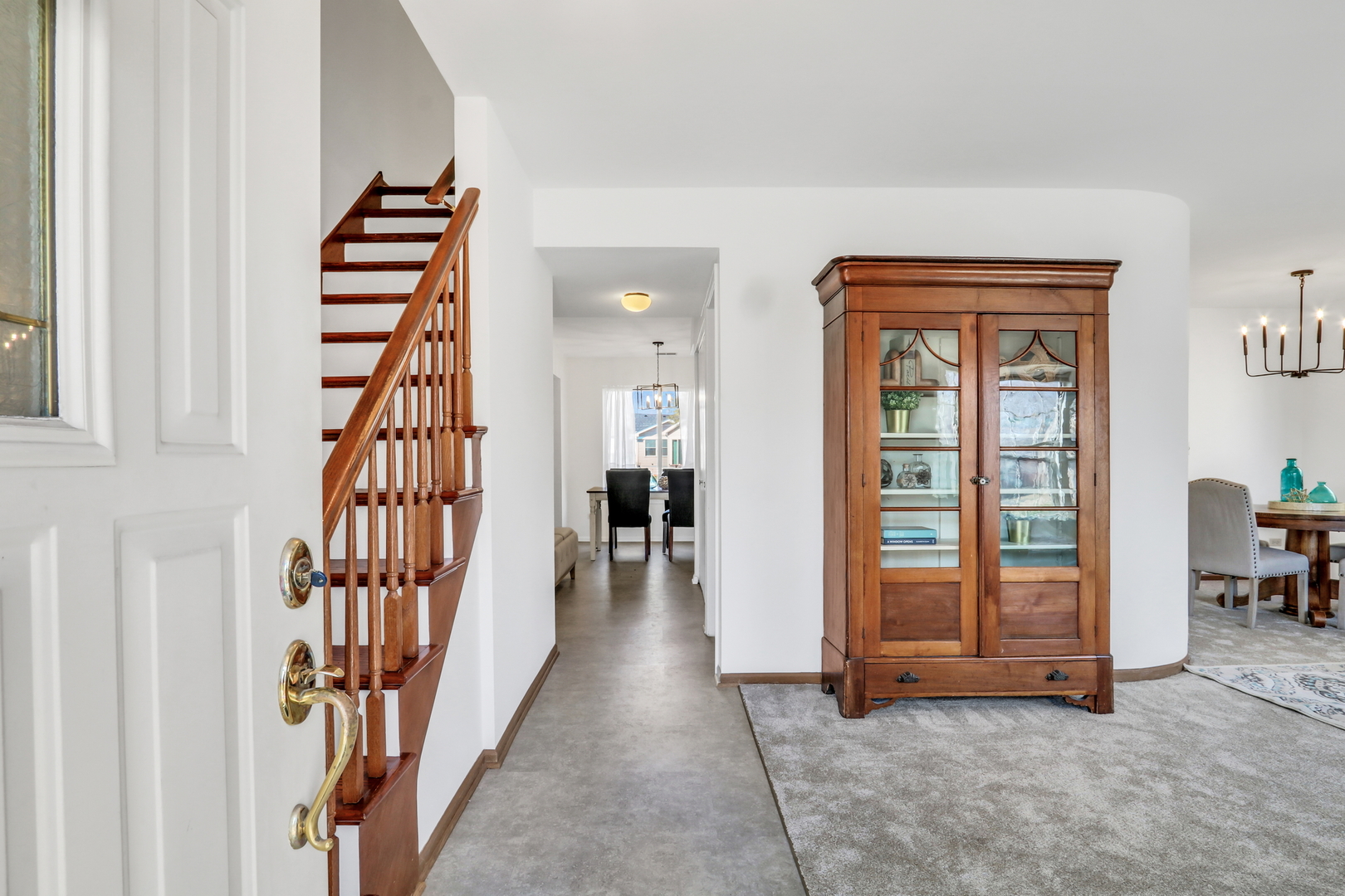 1388 Huntington Drive, Mundelein, IL 60060