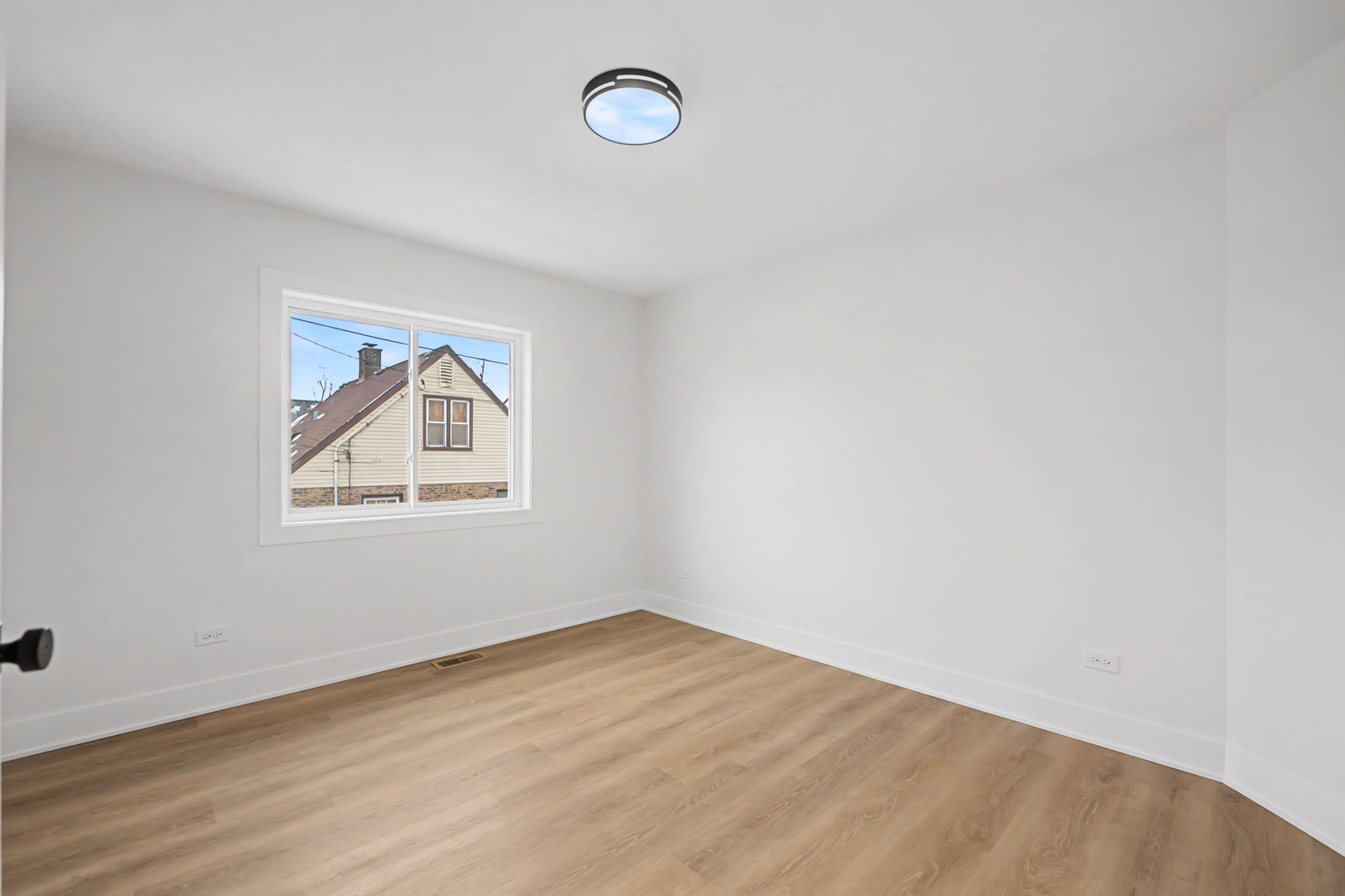 4147 Amelia Avenue, Lyons, IL 60534