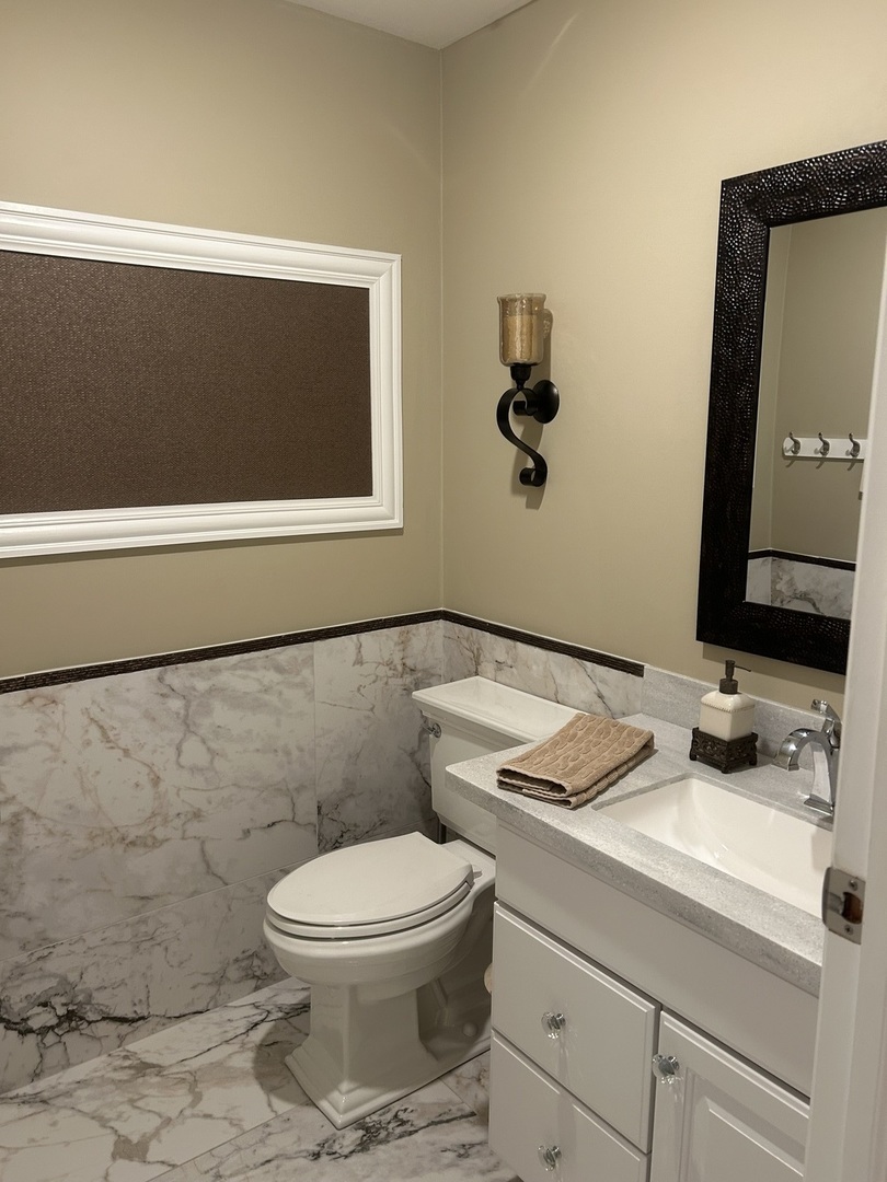 4 Oak Brook Club Drive #G205, Oak Brook, IL 60523