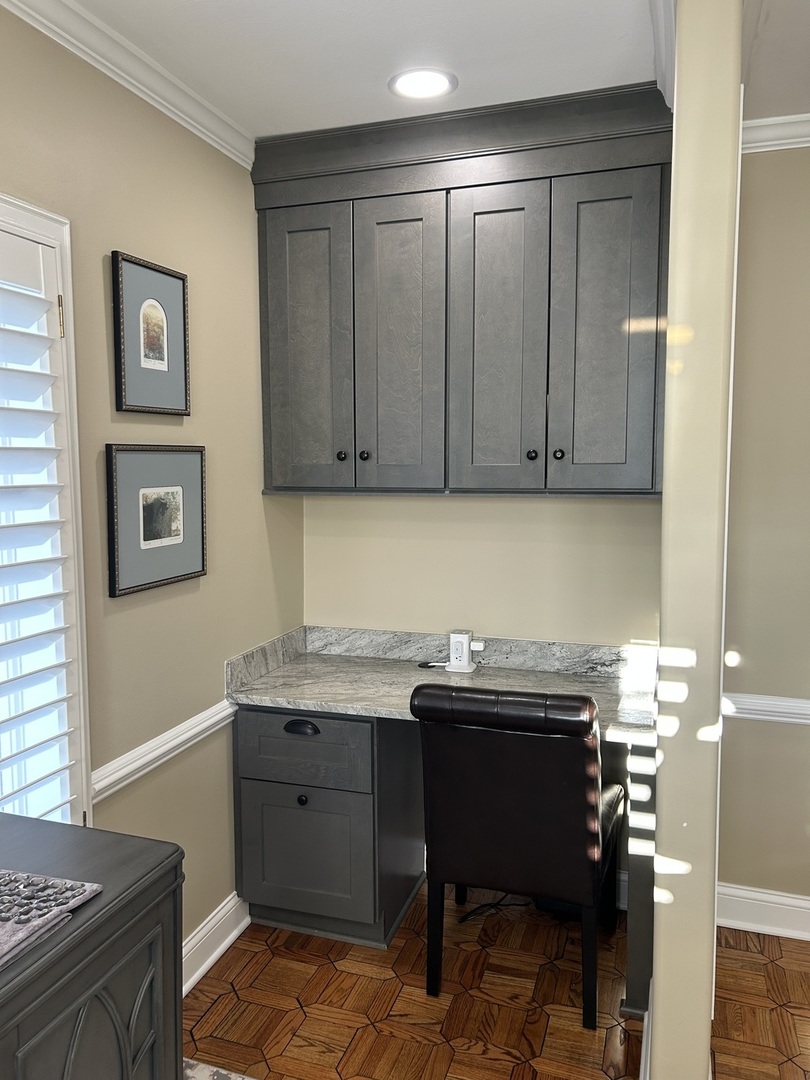 4 Oak Brook Club Drive #G205, Oak Brook, IL 60523