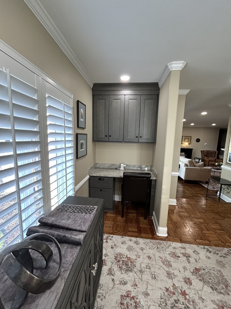 4 Oak Brook Club Drive #G205, Oak Brook, IL 60523