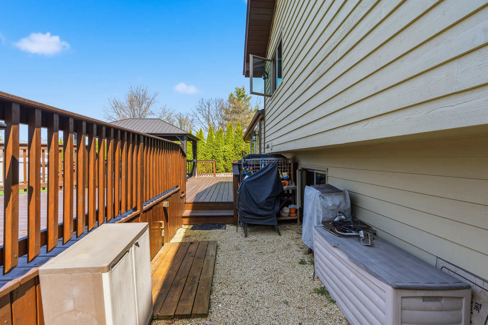 670 Kruk Street, Lemont, IL 60439