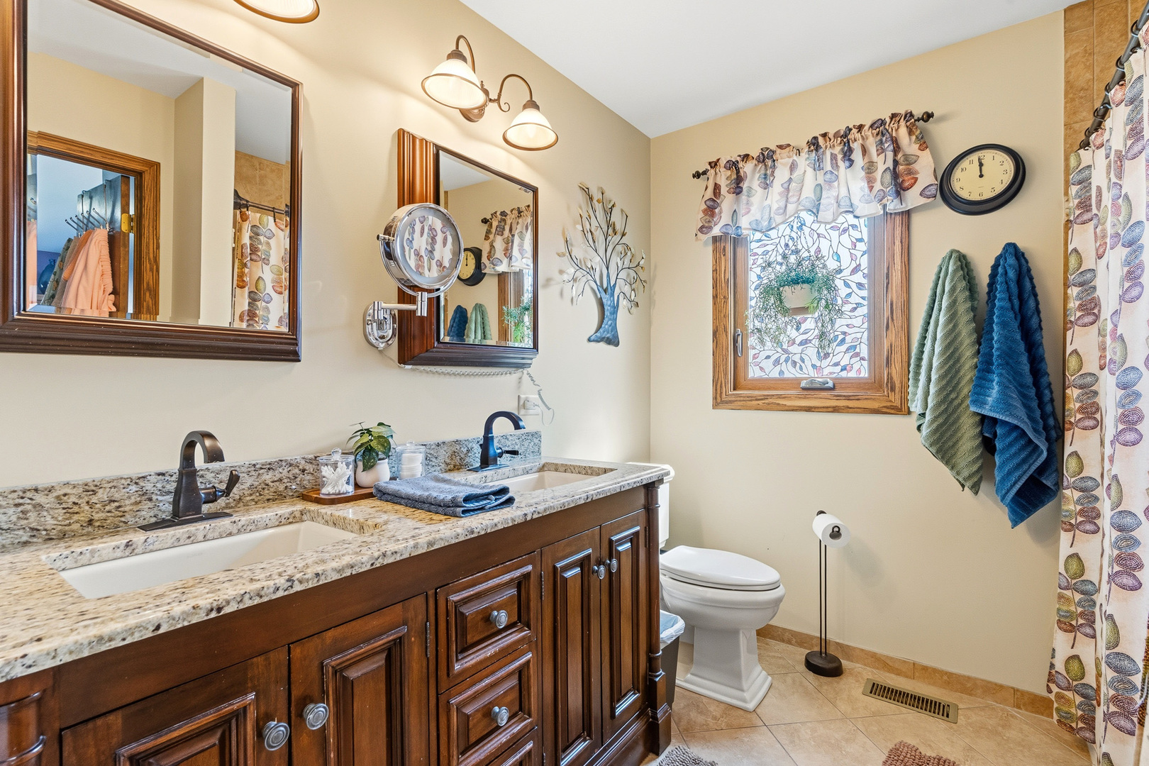 670 Kruk Street, Lemont, IL 60439