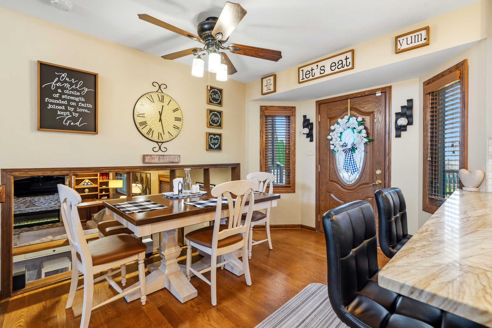 670 Kruk Street, Lemont, IL 60439