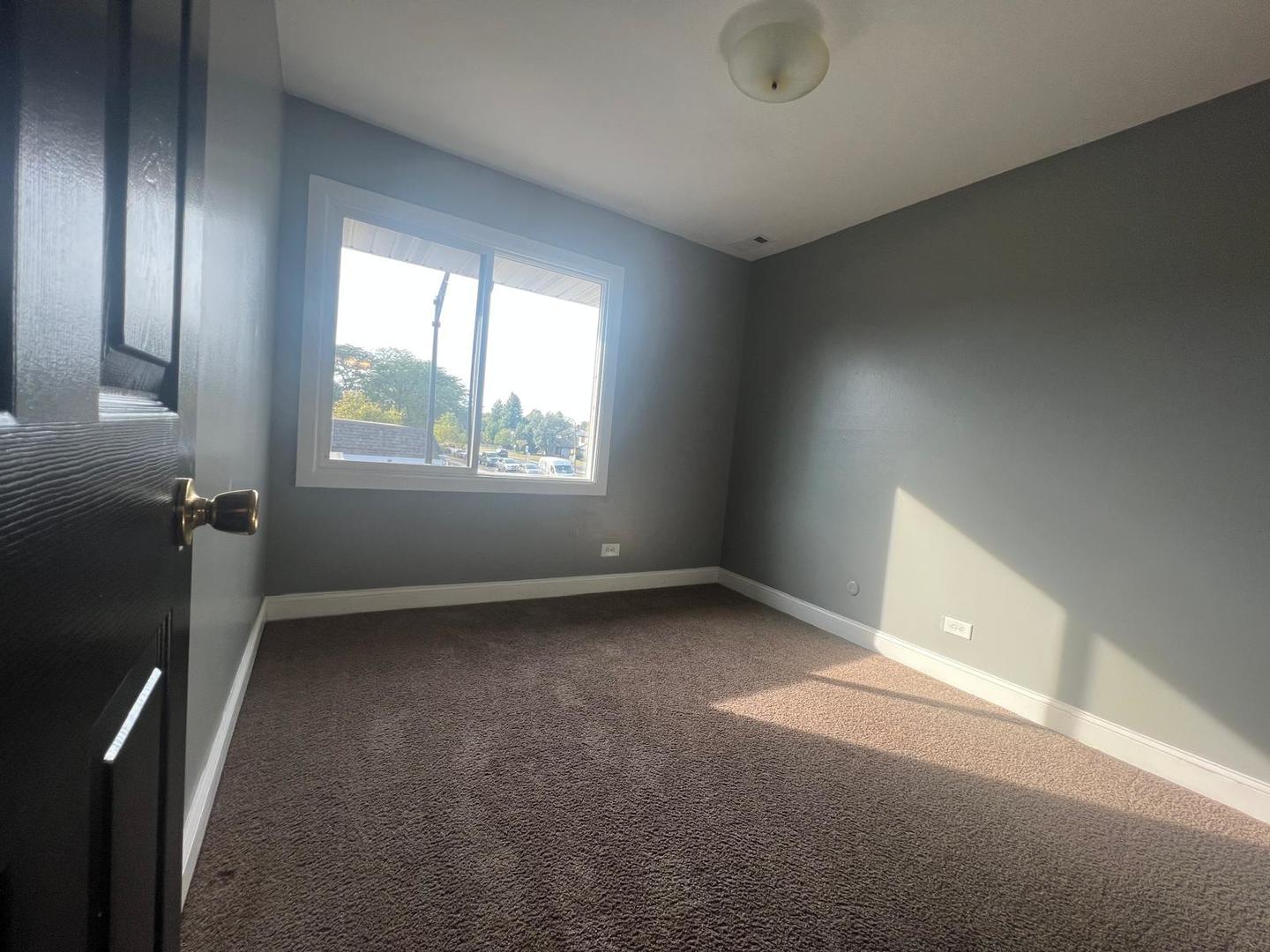 1333 Court O Avenue #4, Hanover Park, IL 60133