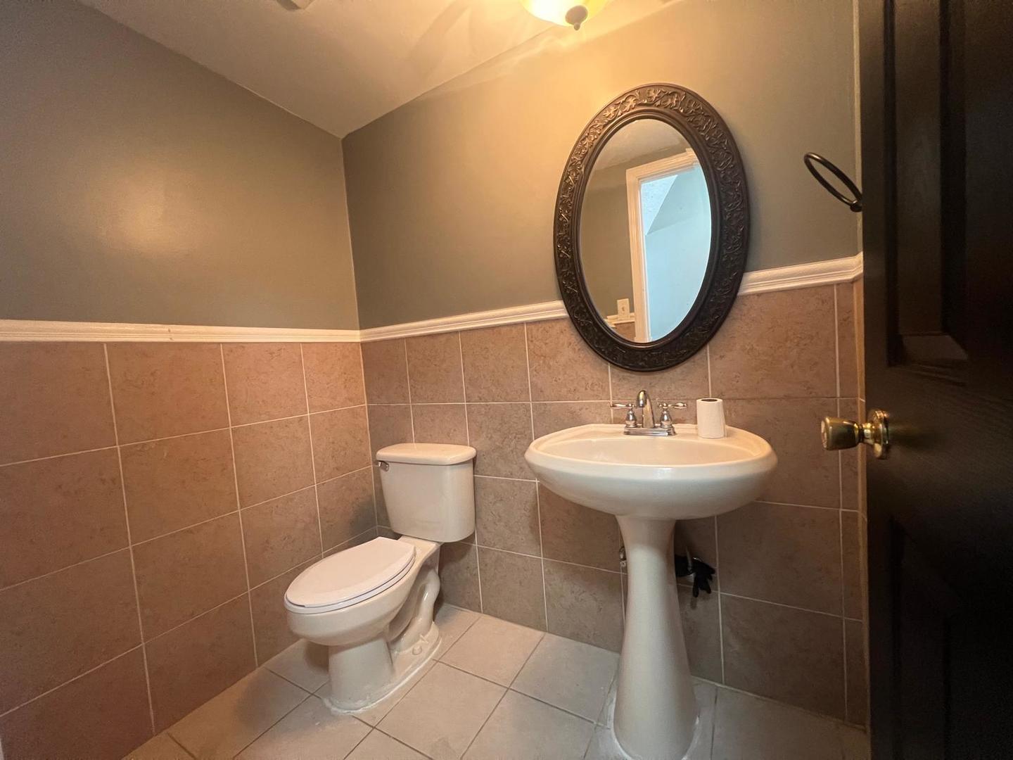 1333 Court O Avenue #4, Hanover Park, IL 60133