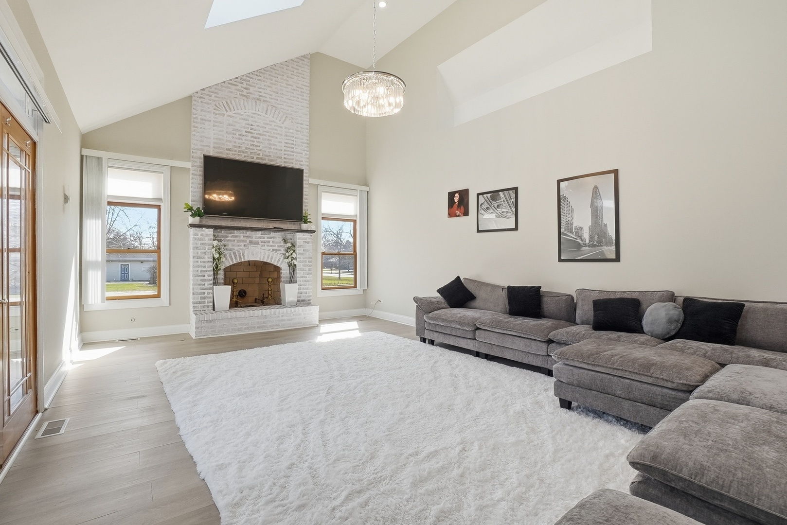 115 E Woodlawn Road, New Lenox, IL 60451