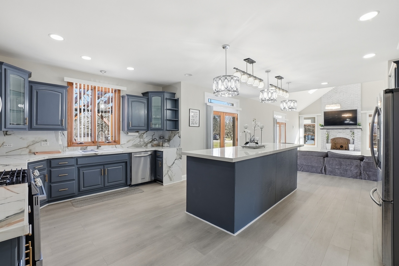 115 E Woodlawn Road, New Lenox, IL 60451