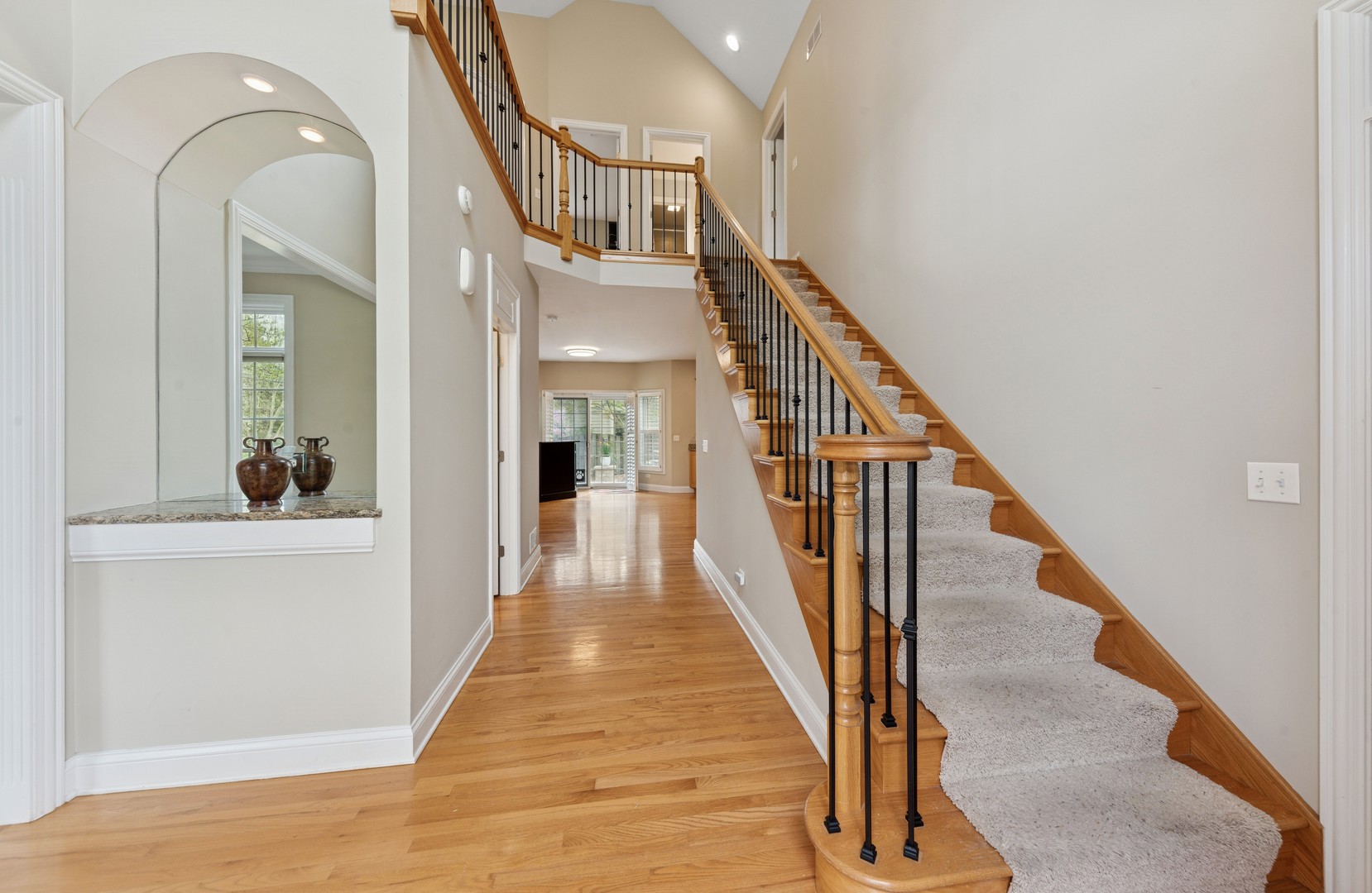 385 N Chalary Court, Palatine, IL 60067