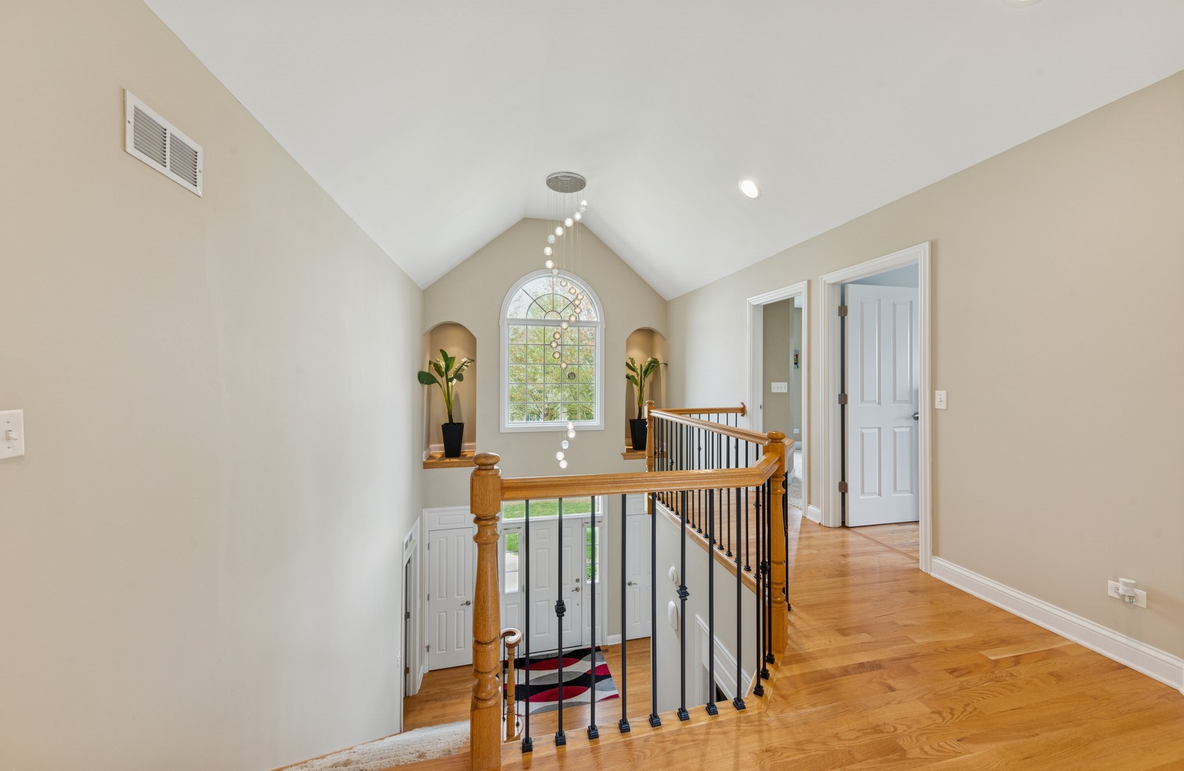 385 N Chalary Court, Palatine, IL 60067