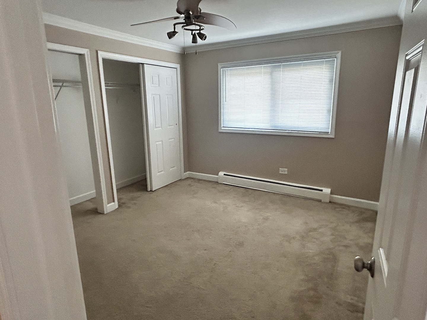 677 S River Road #2C, Des Plaines, IL 60016