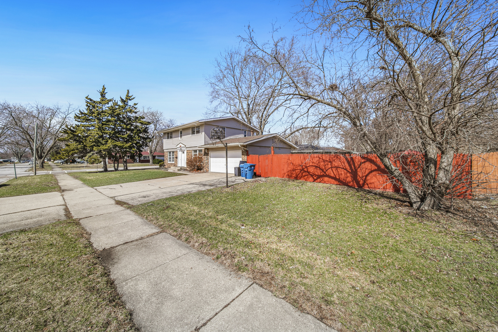 1421 Heather Drive, Aurora, IL 60506
