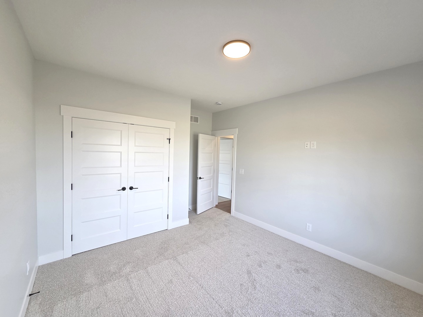 19 Brookstone Circle, Bloomington, IL 61704