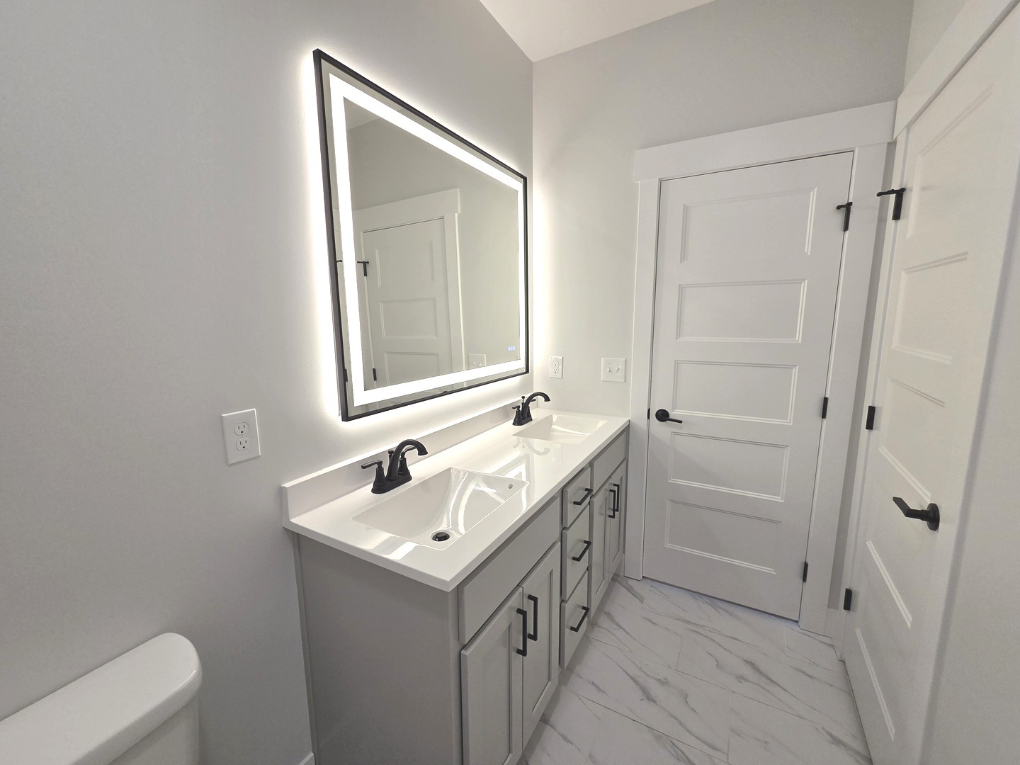 19 Brookstone Circle, Bloomington, IL 61704