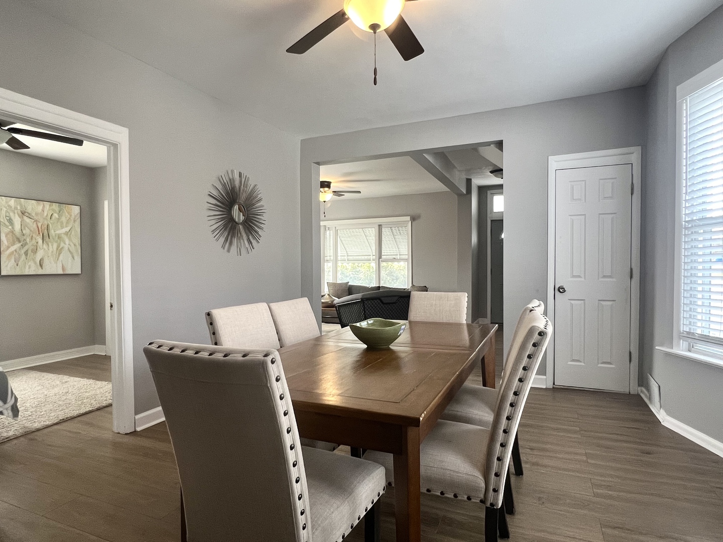 7113 Clarendon Hills Road, Darien, IL 60561