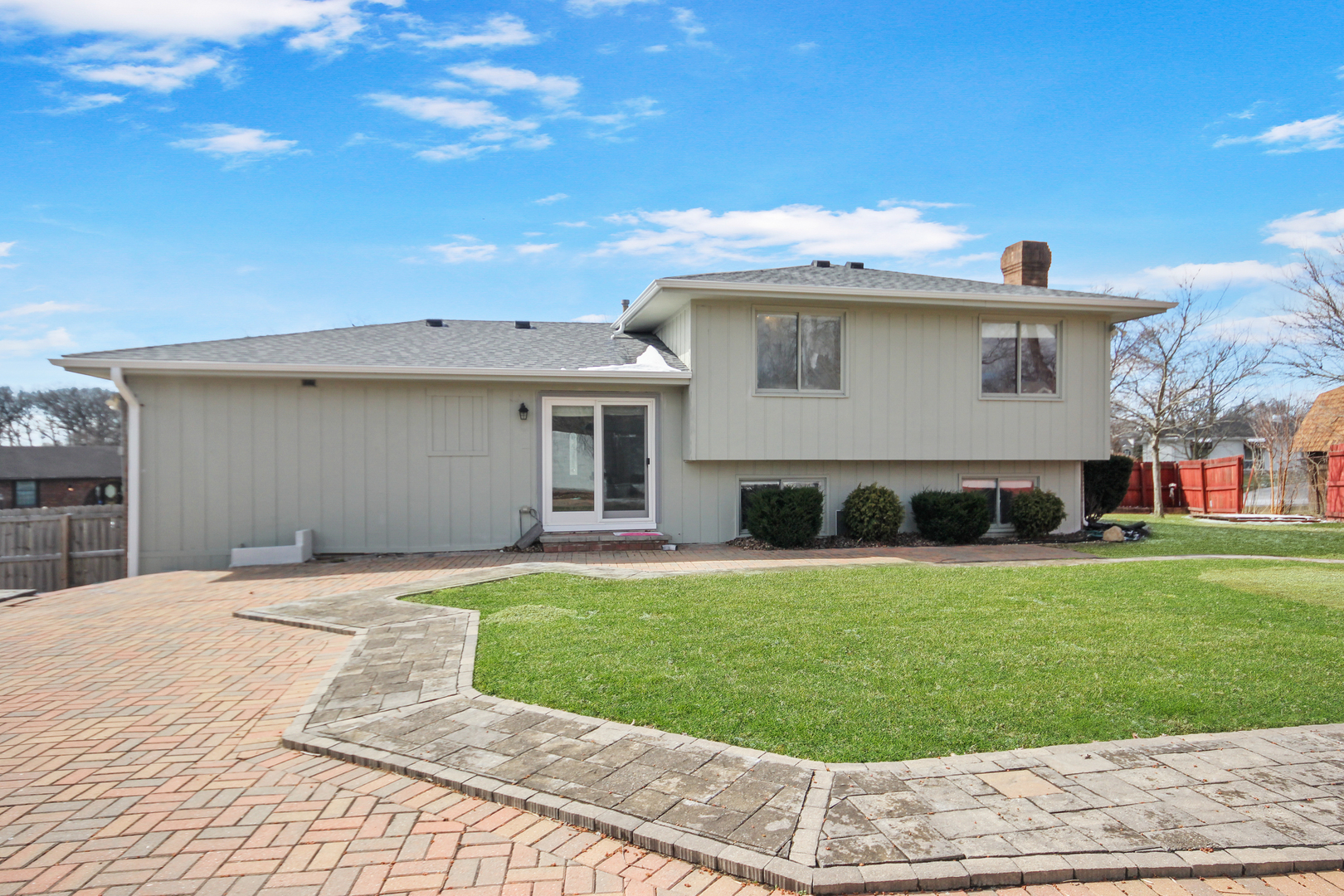 2938 E Shagbark Trail, Crete, IL 60417