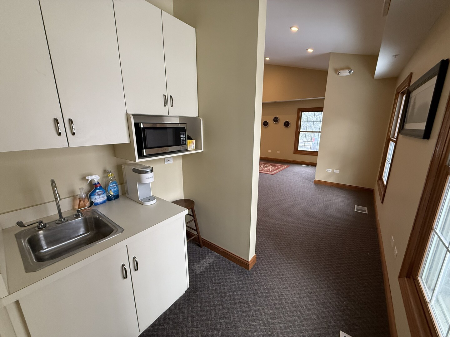 301 Peterson Road, Libertyville, IL 60048