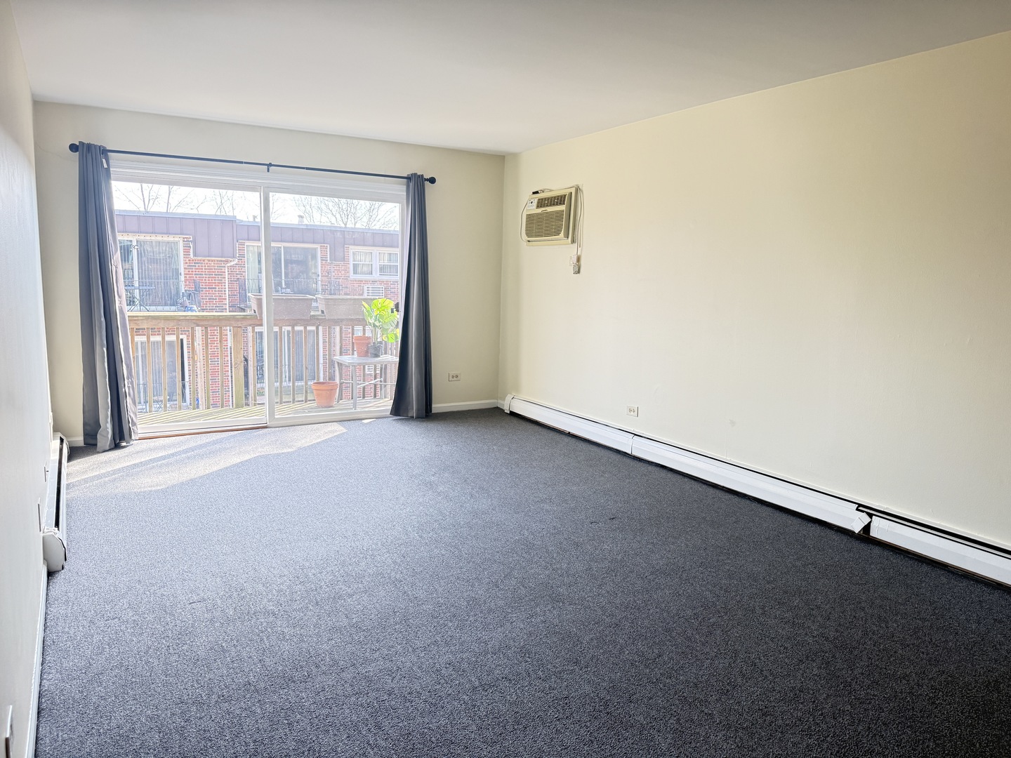 5720 East Avenue #3A, Countryside, IL 60525