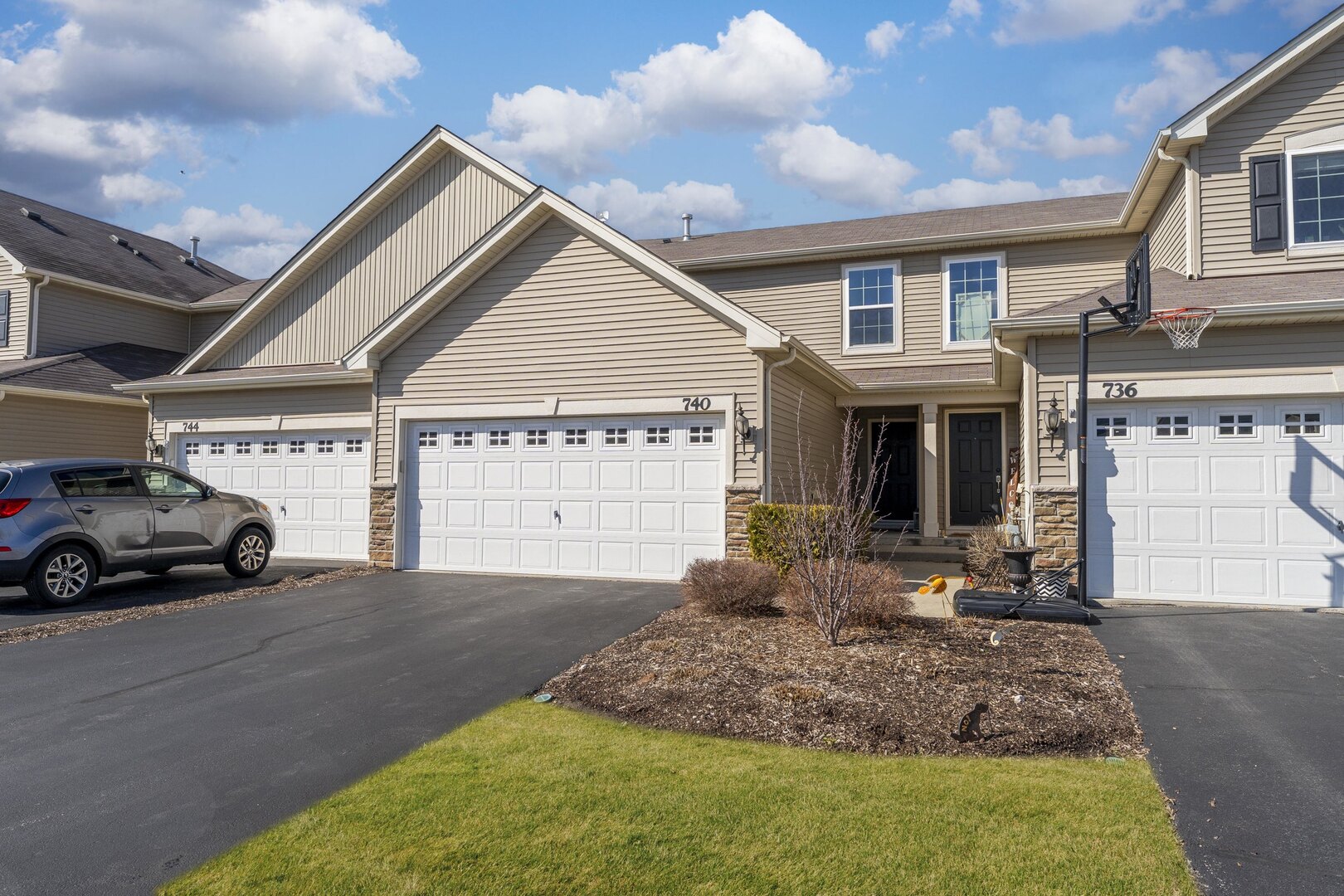 740 Florence Street, Hampshire, IL 60140