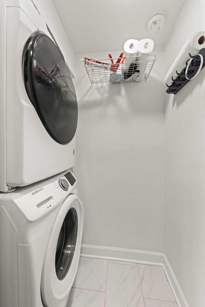 2852 Scott Street, Franklin Park, IL 60131