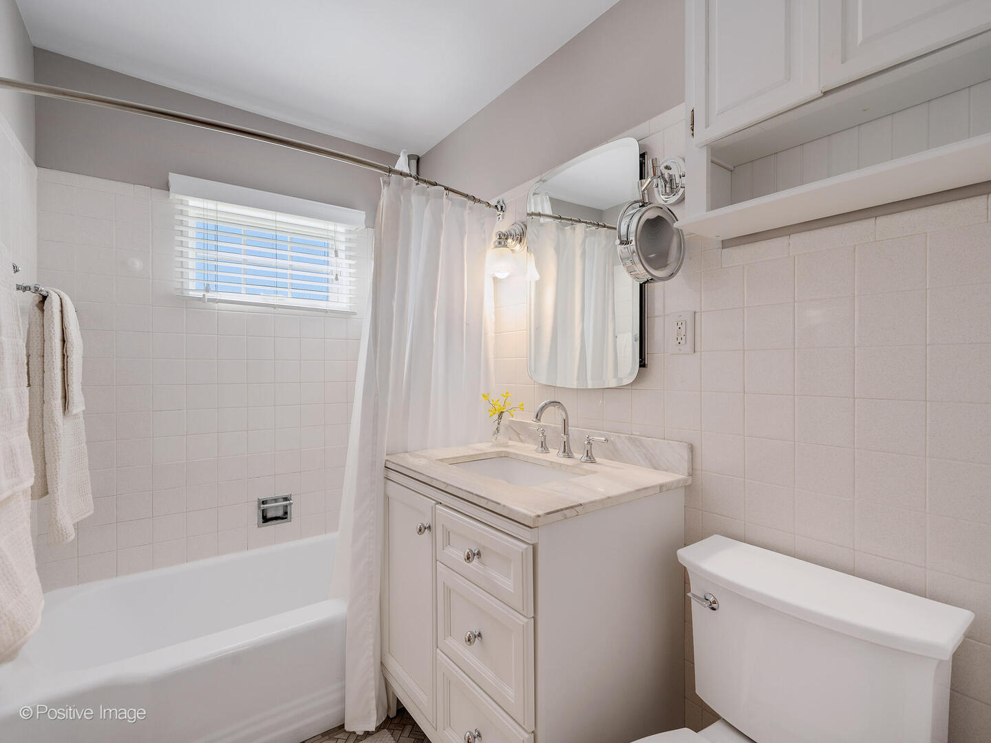 182 E Hale Street, Elmhurst, IL 60126