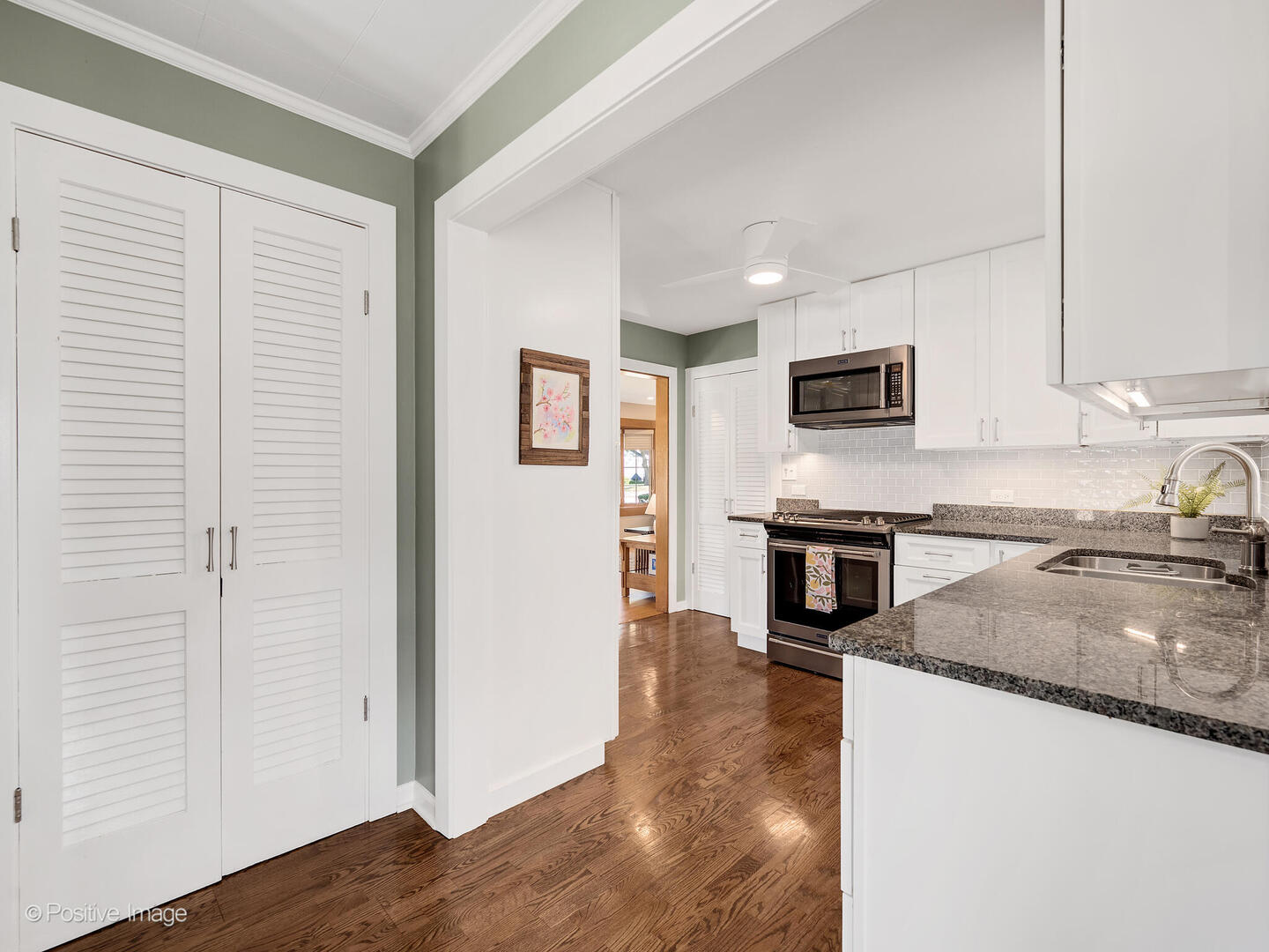 182 E Hale Street, Elmhurst, IL 60126