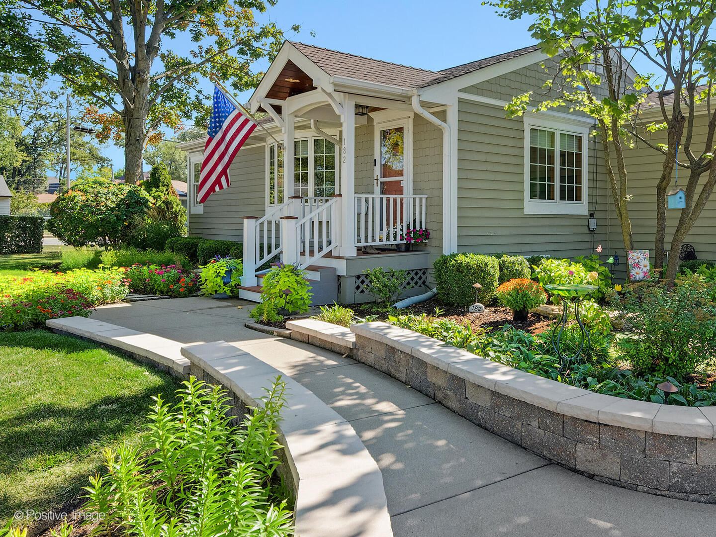 182 E Hale Street, Elmhurst, IL 60126