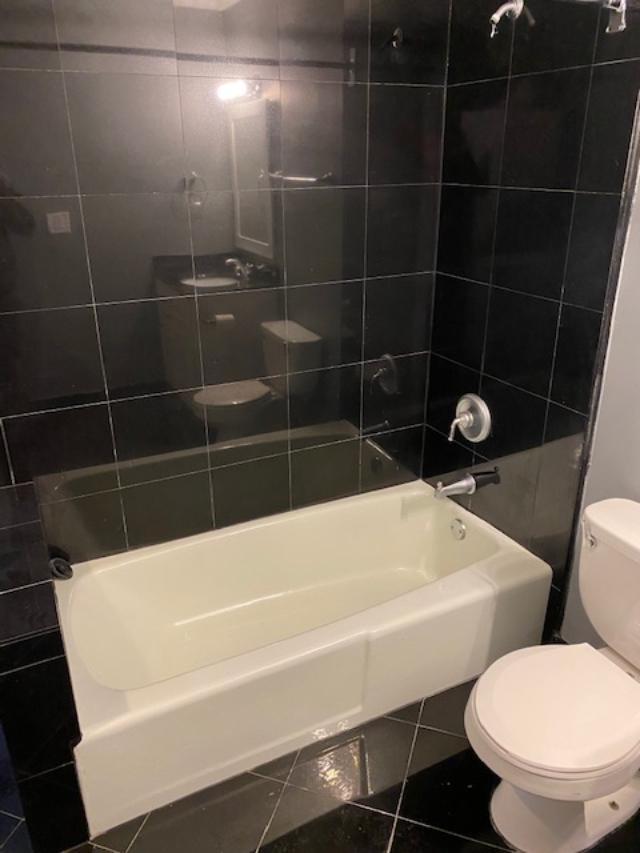 703 GARDEN Circle #3, Streamwood, IL 60107