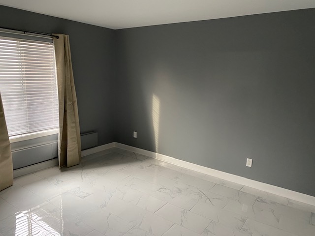 703 GARDEN Circle #3, Streamwood, IL 60107