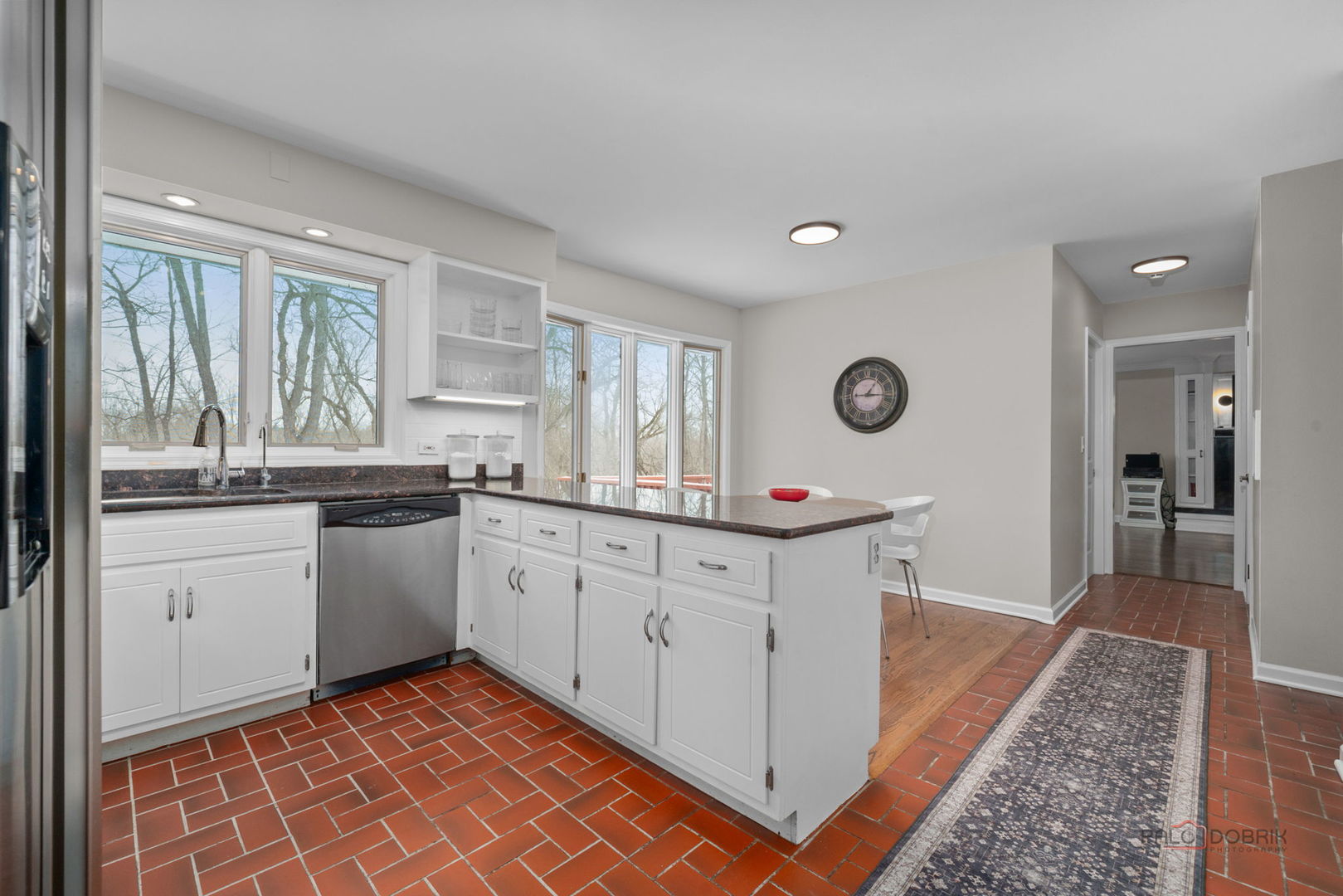 26982 W Lakeview Drive, Lake Barrington, IL 60084