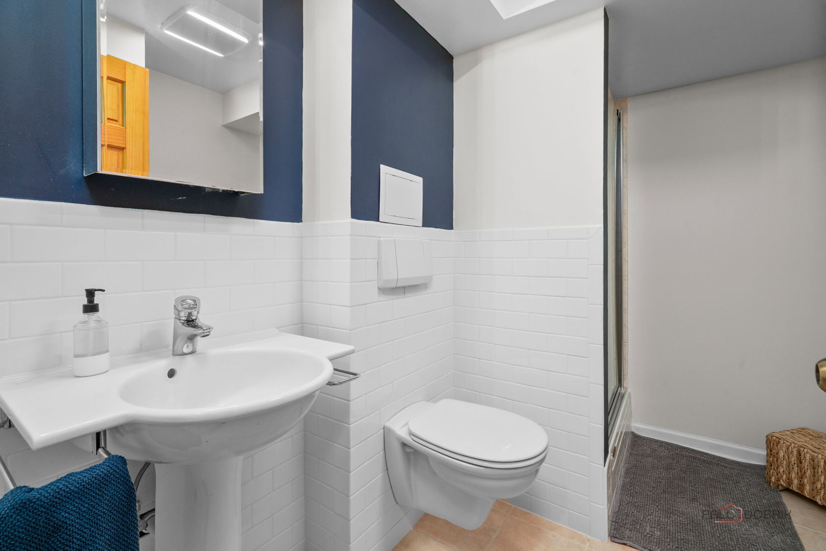 26982 W Lakeview Drive, Lake Barrington, IL 60084