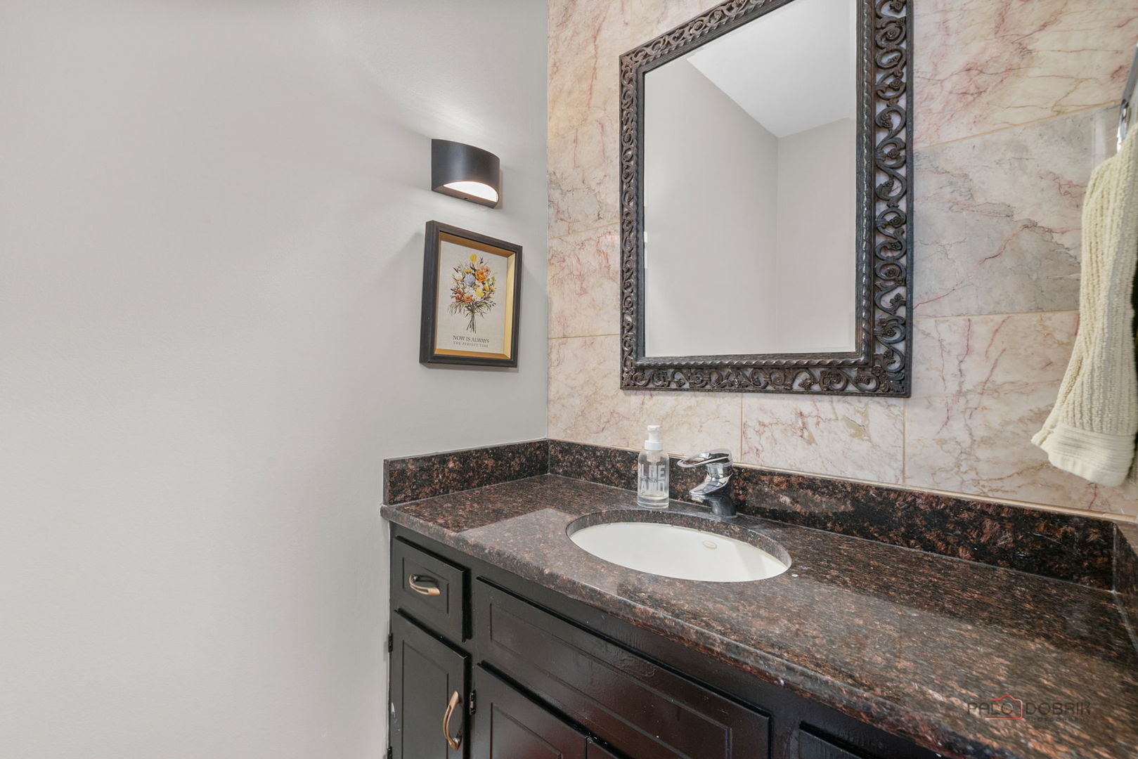 26982 W Lakeview Drive, Lake Barrington, IL 60084