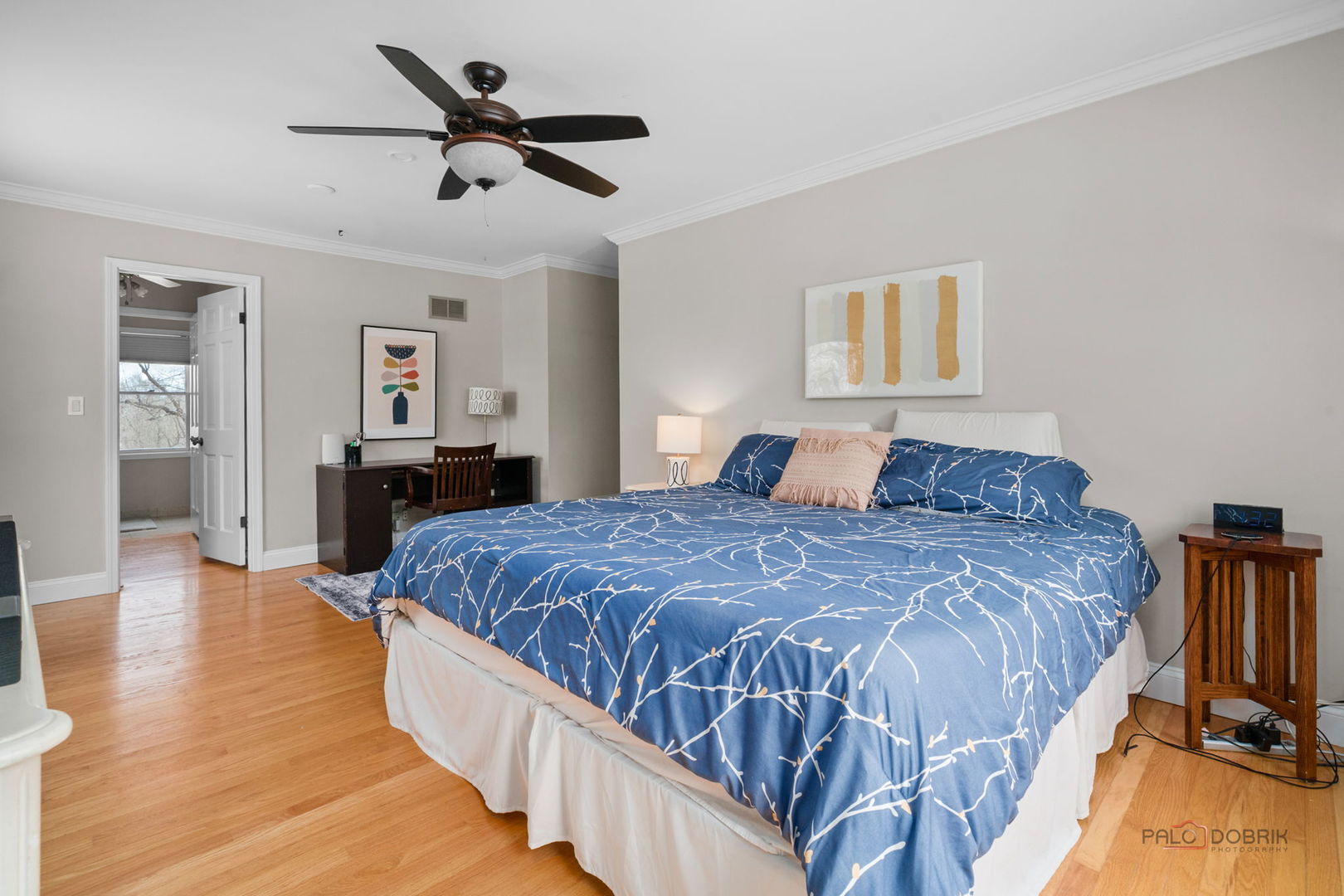 26982 W Lakeview Drive, Lake Barrington, IL 60084