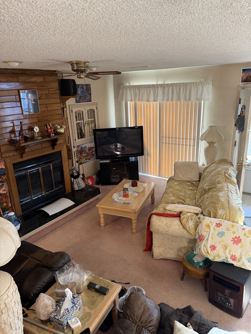 3535 N Pioneer Avenue, Chicago, IL 60634