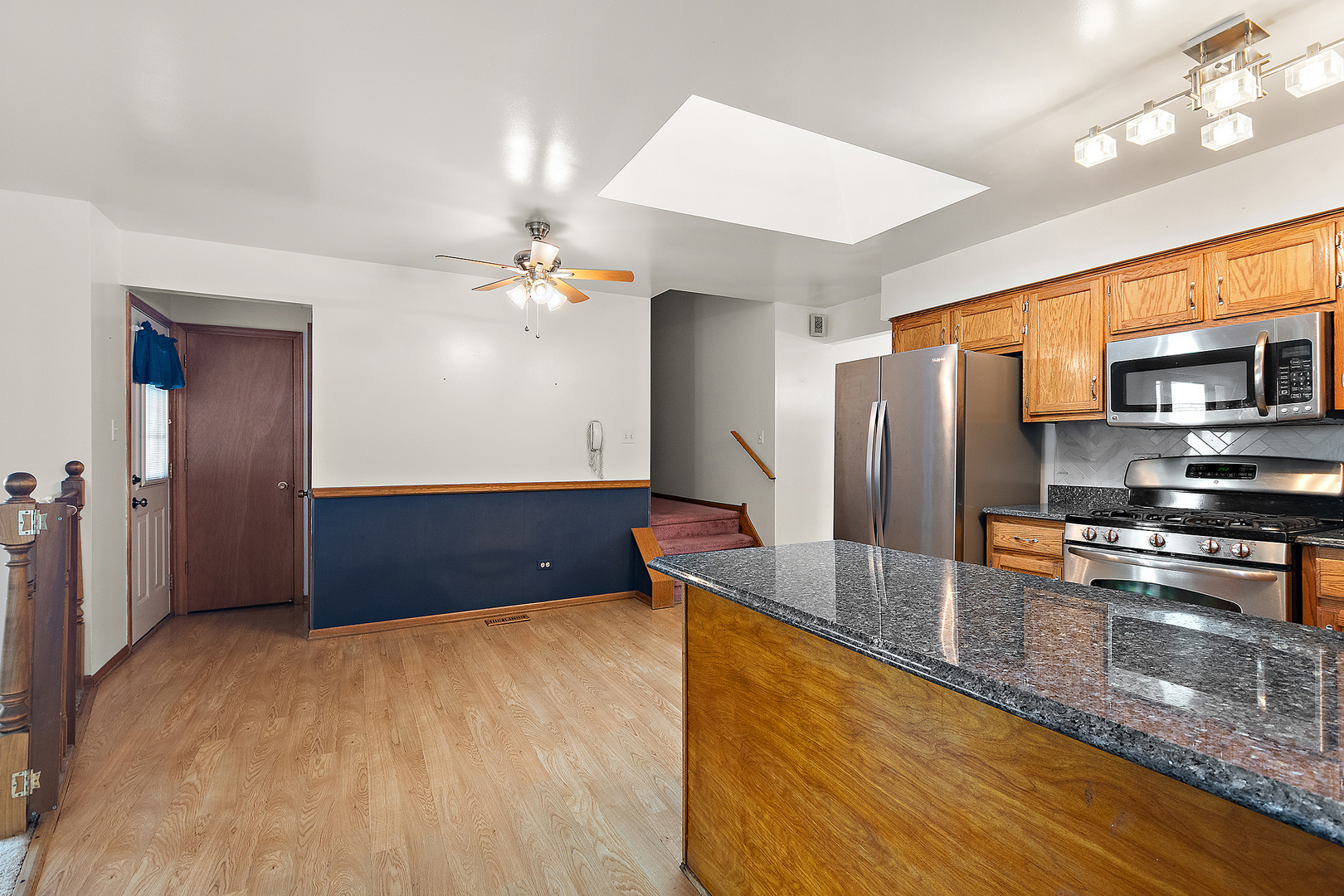 16133 Rosebud Place, Orland Hills, IL 60487