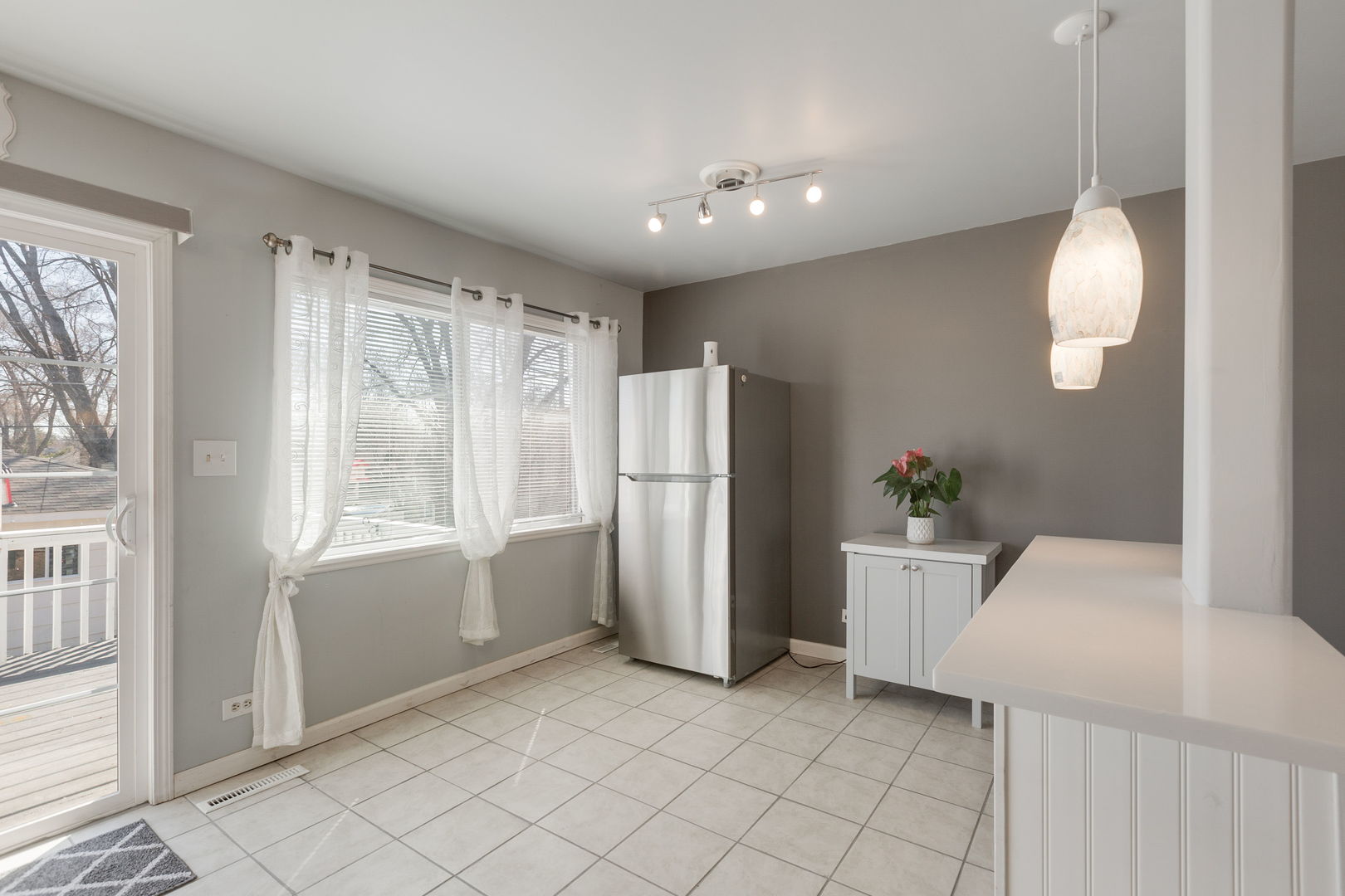 1421 Barberry Lane, Round Lake Beach, IL 60073