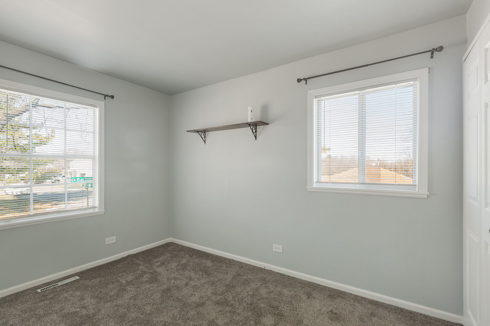 1421 Barberry Lane, Round Lake Beach, IL 60073