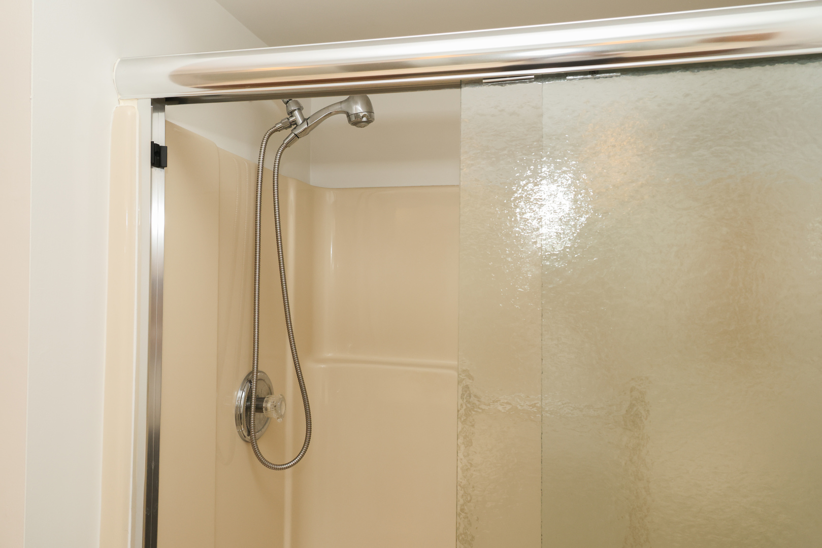 1011 Napa Lane, Aurora, IL 60502