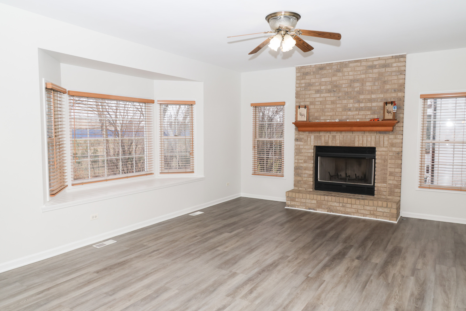 1011 Napa Lane, Aurora, IL 60502