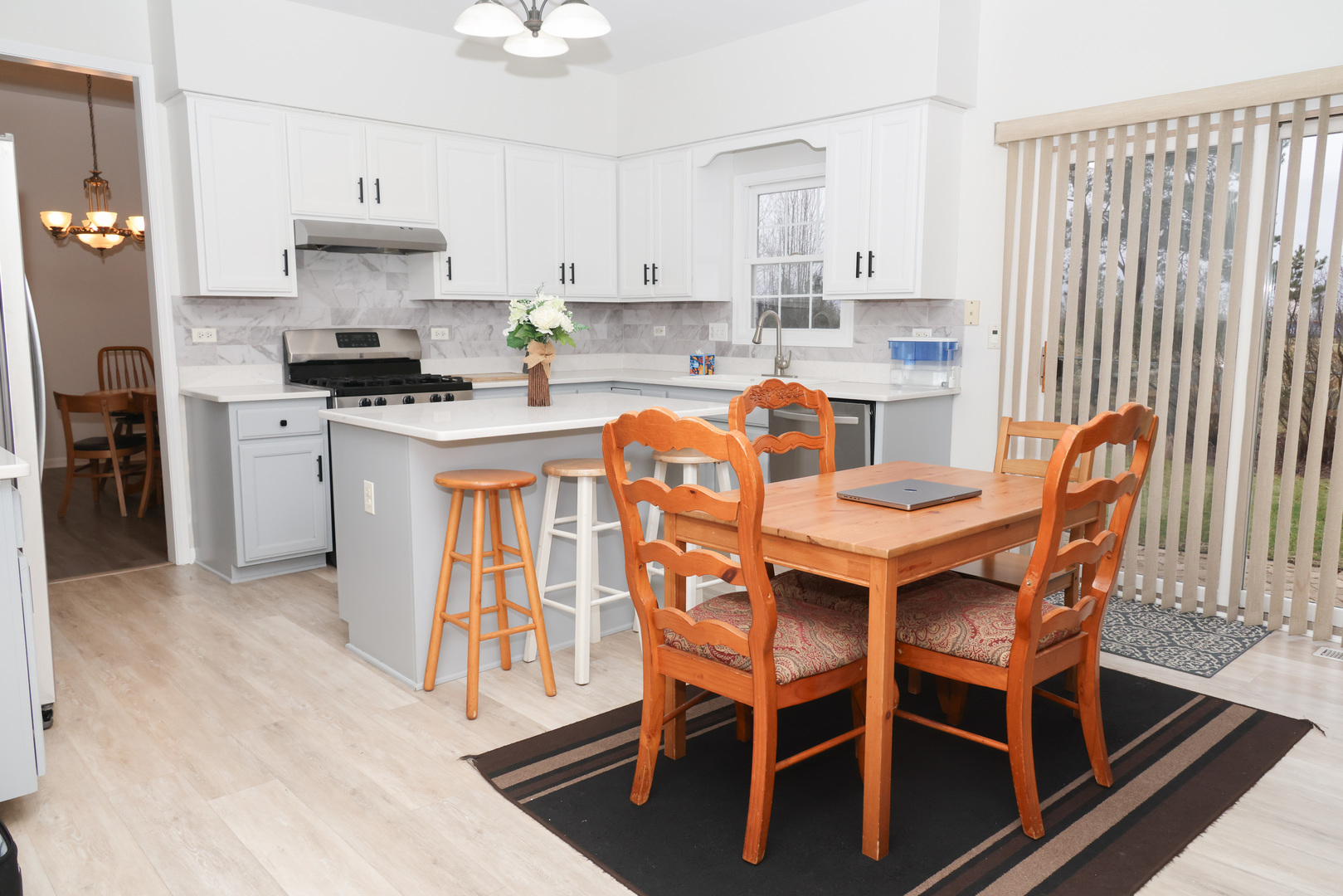 1011 Napa Lane, Aurora, IL 60502