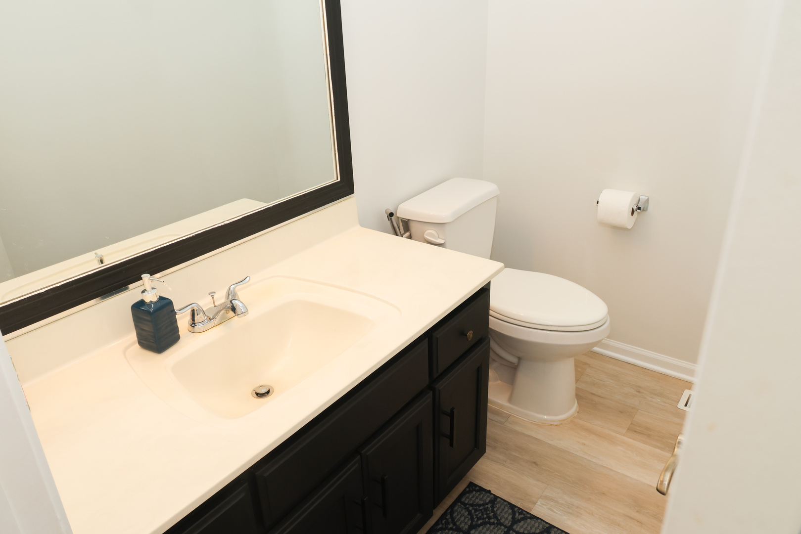 1011 Napa Lane, Aurora, IL 60502