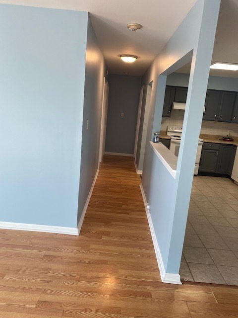 143 W Elk Trail #342, Carol Stream, IL 60188