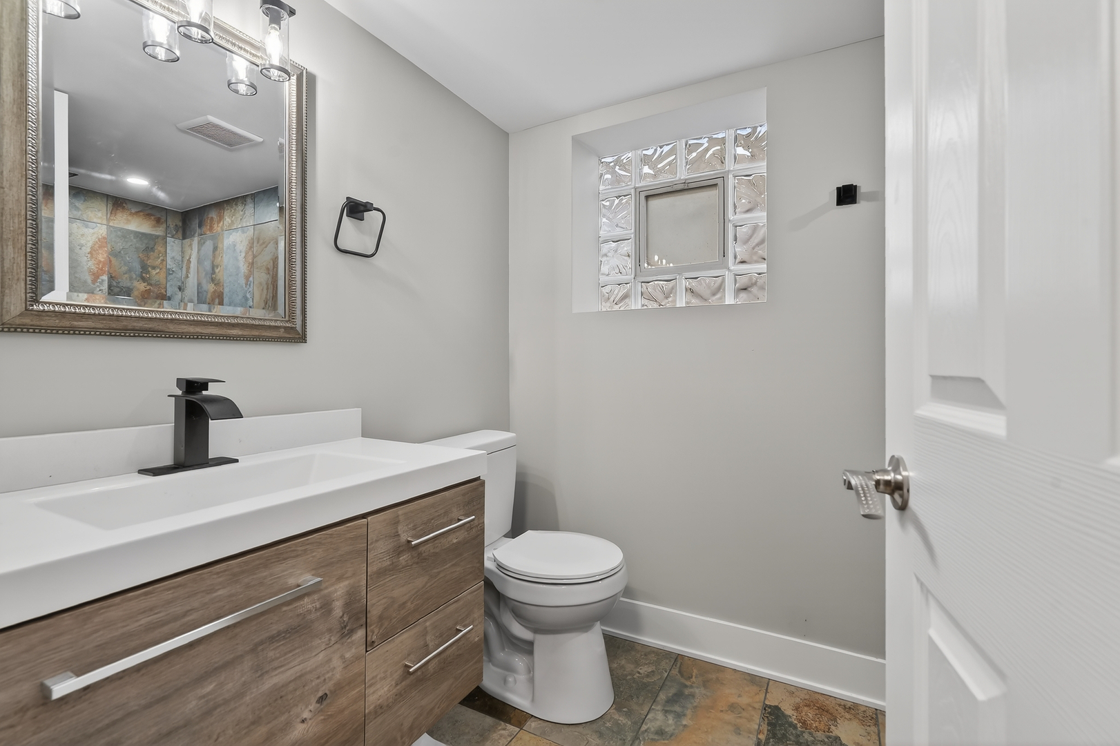 515 W 146 Street, Dolton, IL 60419