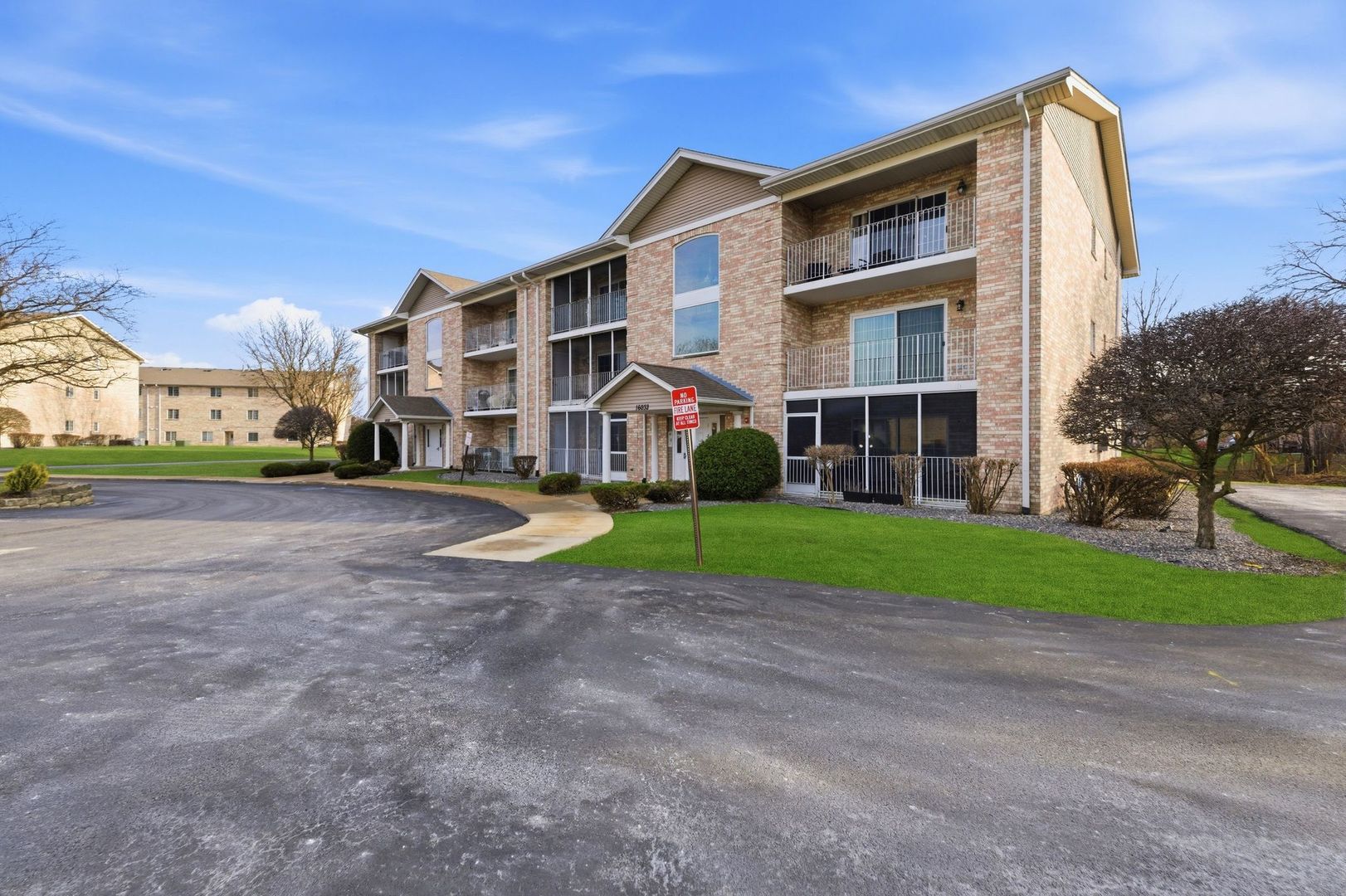 16032 Crystal Creek Drive #1A, Orland Park, IL 60462