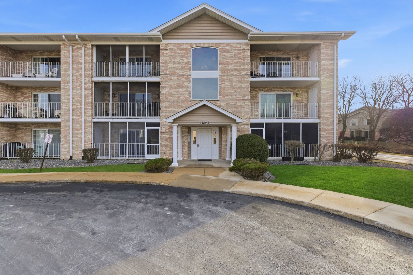 16032 Crystal Creek Drive #1A, Orland Park, IL 60462