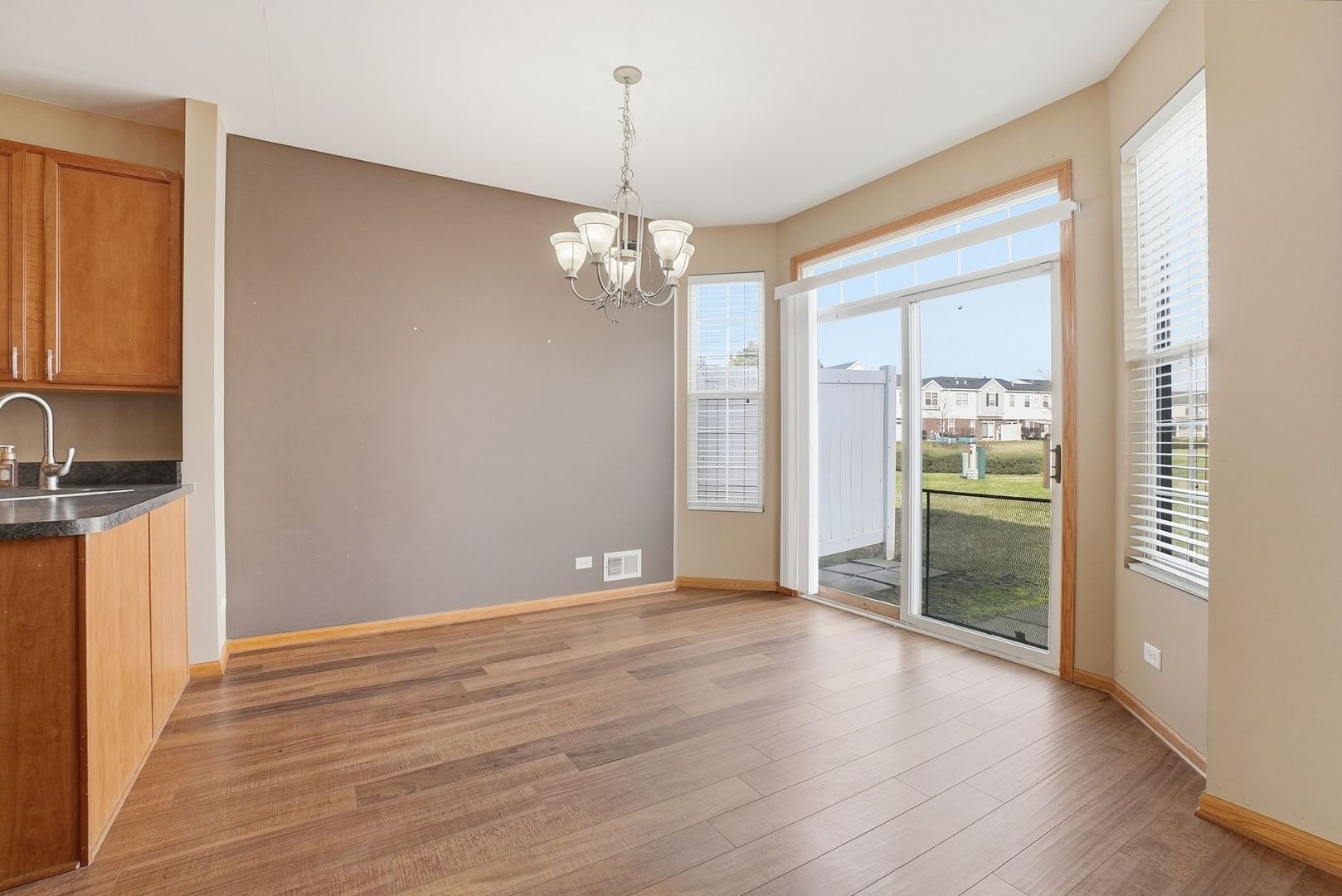 1008 Heron Circle #1, Joliet, IL 60431