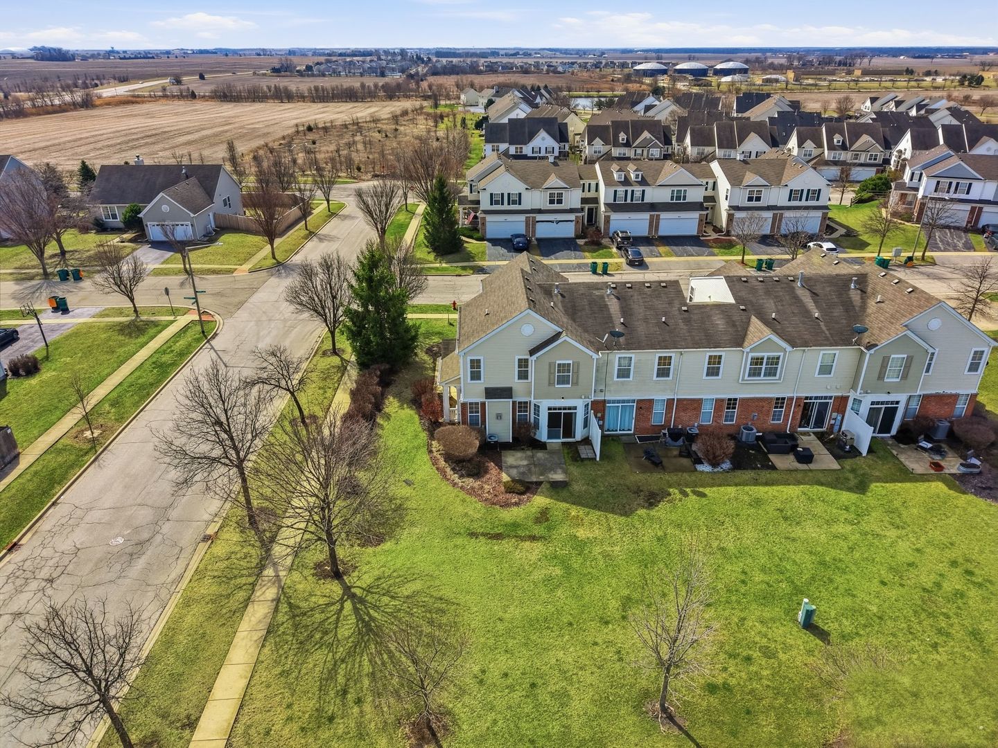 1008 Heron Circle #1, Joliet, IL 60431