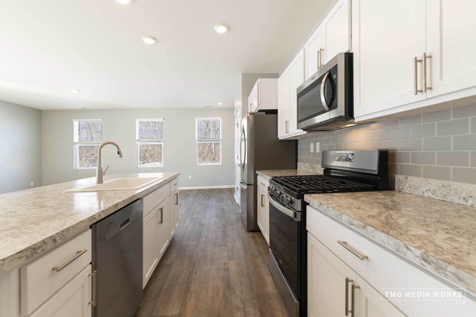 1175 Sonoma Court, Pingree Grove, IL 60140